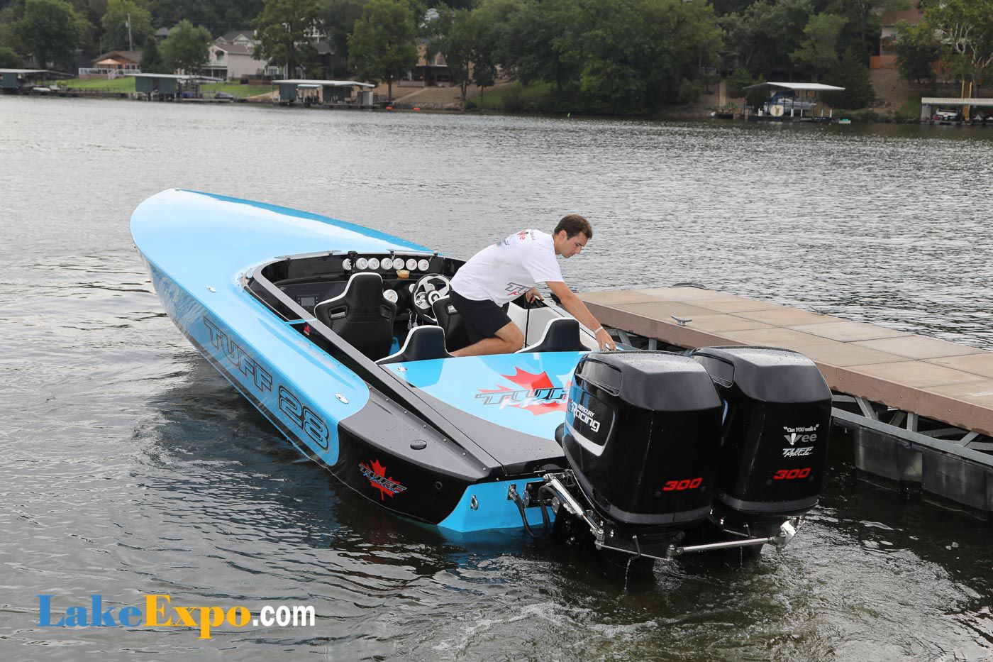 Shootout Boats In The Pits-100.jpg